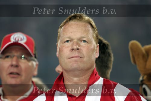 Eindhoven, 1 Mei 2007 Hulding Selektie van PSV in het PSV-stadion 2 dagen nadat zij voor de 20e maal kampioen zijn geworden van Nederland
Trainer Ronald Koeman kreeg veel bijval van de 35000 toeschouwers