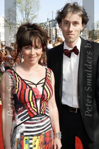 Scheveningen 15 april 2007
Premiere Tarzan in het circus theater. Ryan v d Akker met een vriend