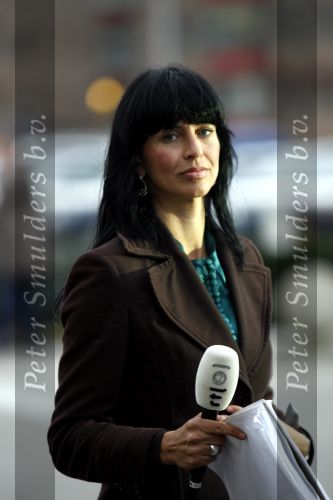 Den Haag 10 april 2007
Sandra Schuurhof van RTL bij het bronov ziekenhuis.