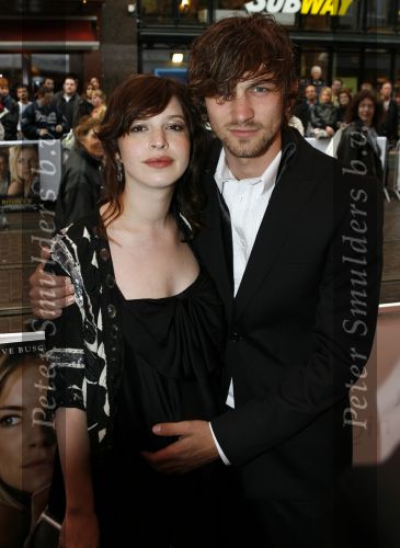 Amsterdam 7 mei 2007
Premiere amerikaanse film interview in Tuschinski. Tara Elders zwanger met vriend Michiel Huisman