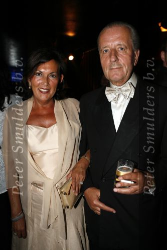 Amsterdam 7 mei 2007
Premiere amerikaanse uitvoering van de film interview in Tuschinski. Theo Hiddema met vrouw