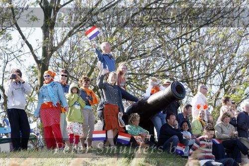 Woudrichem Den Bosch 30 april 2007
Koningin Beatrix Prins Willem Alexander Prins Friso mabel Wisse Smit Prins Constantijn Prinses Laurentien Prinses Margriet Pieter v Vollenhoven Prins Maurits Prinses Marilene Prins Bernhard jr Prinses Annette Prins Pieter Christiaan Prinses  Anita Prins Floris en Prinses Aimee koninginnedag 2007
