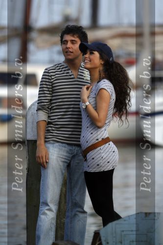 Volendam 13 april 2007
Jan Smit en Yolanthe Cabau v Kasbergen verliefd in d e haven van Volendam.