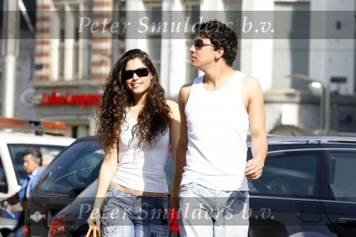 Amsterdam 14 april 2007
Jan Smit en Yolanthe Cabau v Kasbergen hand in hand op straat in Amsterdam.