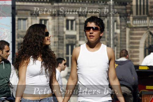 Amsterdam 14 april 2007
Jan Smit en Yolanthe Cabau v Kasbergen hand in hand op straat in Amsterdam.