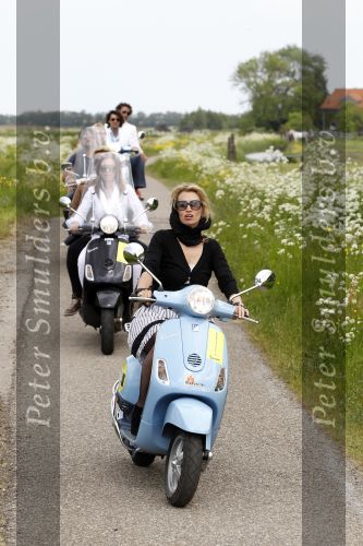 Amsterdam 25 mei 2010
Vespa scooter rally van Grazia.
Peter Smulders bv