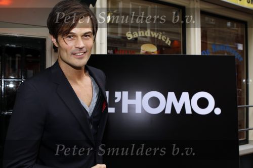 Amsterdam 10 mei 2010
Presentatie nieuwe L \'Homo in de Momartre. Arie Boomsma
Peter Smulders bv
