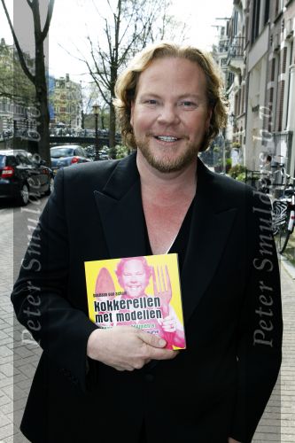 Amsterdam 21 april 2010
Presentatie boek Bastiaan v Schaijk bij George.
Peter Smulders bv