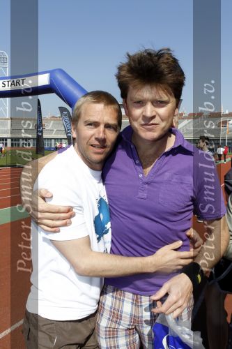 Amsterdam 18 april 2010
Prins Willem Alexander neemt deel aan Run for water vanuit het Olympisch stadion. Antonie Kamerling en Beau v Erven Dorens
Peter Smulders bv