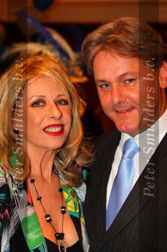 Noordwijk, 2 Mei 2010 Hotel van Oranje, Feest Gerard Joling t.g.v.
het 25 jaar artiesten jubileum
Bonnie St Clair met man
Foto Peter Smulders BV