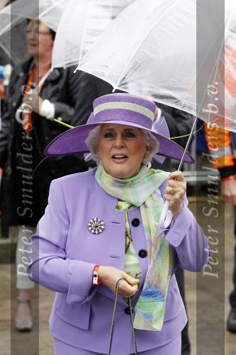 Wemeldinge/Middelburg  30 april 2010
Koningin Beatrix Prins Willem Alexander Prinses Maxima Prins Friso Prinses mabel Wisse Smit Prins Constantijn Prinses laurentien Pieter v Vollenhoven Prinses Margriet Prins Bernhard jr en Prinses Annette Prins Pieter Christiaan Prinses Anita Prins Floris en Prinses Aimee vieren koninginnedag. Carla Peijs
Peter Smulders bv