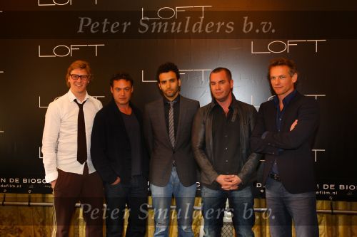 Amsterdam, 28 April 2010
Persconferentie Nieuwe Nederlandse Speelfilm LOFT waarvan de premiere is in December 2010.
Crew LOFT met o.a.: Antoinette Beumer ( regisseur ),Baary Atsma als Matthias, Fedja v Huet als Bart, Jeroen v Koningsbrugge als Willem, Gijs Naber als Rob, Chico Kenzari als Tom, Anna Drijver als Ann Marai, Sallie Harmsen als Sarah, Katja Herbers als Marjolein, Kim v Kooten als Nathalie, Hadewych Minis als Eva, Lies Visschedijk als Annette, Carolien Spoor als Kimmy en Jamie Grant als Linda
Foto Peter Smulders BV
