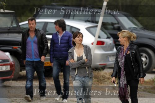 Ibiza 1 mei 2010
Erik de Zwat en zijn vrouw en dochters samen op vakantie met Wessel van Diepen en Daphne Bunskoek en dochter India. Ze verblijven in het prachtige huis van Erik.
Peter Smulders bv