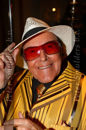 Weert, 19 April 2010
Johnny Hoes 93 jaar Feest bij Golden Tulip Hotel
Met veel bekende Nederlandstalige artiesten
Eddy Wally
Foto Peter Smulders