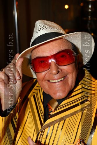 Weert, 19 April 2010
Johnny Hoes 93 jaar Feest bij Golden Tulip Hotel
Met veel bekende Nederlandstalige artiesten
Eddy Wally
Foto Peter Smulders