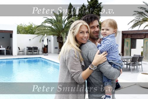 Ibiza 4 mei 2010
Ellemieke Vermolen met haar man Sergio Herman en zoontje Noah op vakantie.
Peter Smulders bv