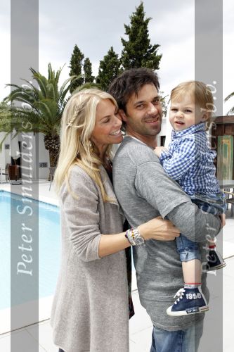 Ibiza 4 mei 2010
Ellemieke Vermolen met haar man Sergio Herman en zoontje Noah op vakantie.
Peter Smulders bv