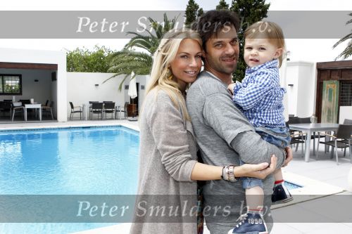 Ibiza 4 mei 2010
Ellemieke Vermolen met haar man Sergio Herman en zoontje Noah op vakantie.
Peter Smulders bv