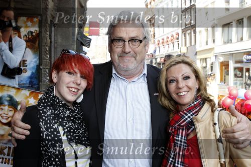 Amsterdam 18 april 2010
Premiere Wickie de Viking in Tuschinski. Ernst daniel Smid met vrouw en dochter
Peter Smulders bv