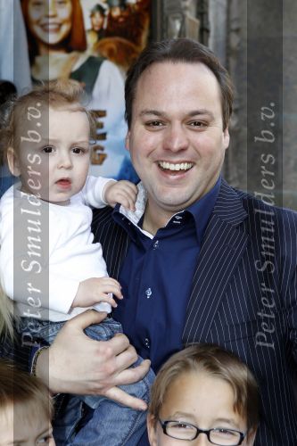 Amsterdam 18 april 2010
Premiere Wickie de Viking in Tuschinski. Frans Bauer met zoon Lucas
Peter Smulders bv