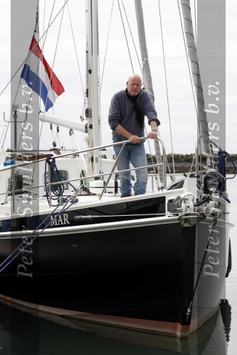 Terschelling 9 mei 2010
Frits Wester op zijn nieuwe zeilboot Mar die vernoemd is naar zijn vrouw Marjolein.
Peter Smulders bv