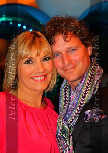 Noordwijk, 2 Mei 2010 Hotel van Oranje, Feest Gerard Joling t.g.v.
het 25 jaar artiesten jubileum
Gallyon v Vessem met man
Foto Peter Smulders BV