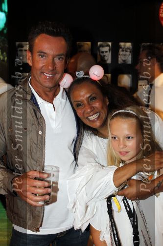 Amsterdam 22 mei 2010
Toppers in de arena met Rene Froger Gerard Joling Jeroen v d Boom en Gordon. Gerard Joling met Patty Brard en Romy Omtzigt
Peter Smulders bv