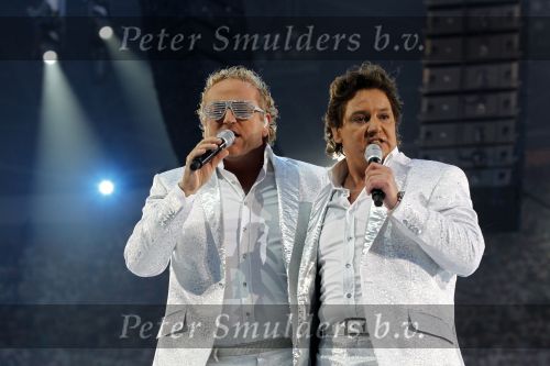 Amsterdam 22 mei 2010
Toppers in de arena met Rene Froger Gerard Joling Jeroen v d Boom en Gordon.
Peter Smulders bv