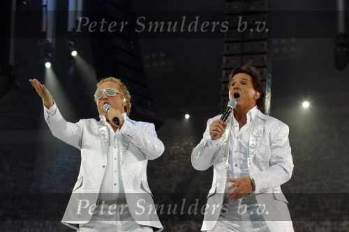Amsterdam 22 mei 2010
Toppers in de arena met Rene Froger Gerard Joling Jeroen v d Boom en Gordon.
Peter Smulders bv