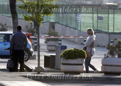 Ibiza 2 mei 2010
Heleen Kolff met kinderen alleen op vakantie. Sander Vahle is er niet bij.
Peter Smulders bv