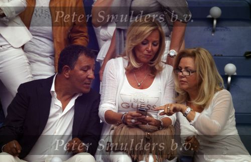 Amsterdam 22 mei 2010
Toppers in de arena met Rene Froger Gerard Joling Jeroen v d Boom en Gordon. Henk ten Cate met vrouw
Peter Smulders bv