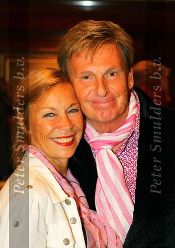 Noordwijk, 2 Mei 2010 Hotel van Oranje, Feest Gerard Joling t.g.v.
het 25 jaar artiesten jubileum
Henny Huisman met zijn vrouw Lia Huisman
Foto Peter Smulders BV