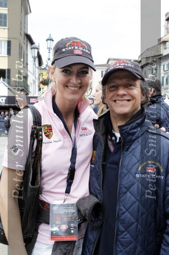 Brescia 5 mei 2010
State of Art doet met 4 auto\'s mee aan de Mille Miglia. Jan Lammers met zijn vrouw
Peter Smulders bv