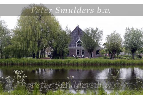 Volendam 21 mei 2010
De boederij waarvan in volendam wordt gezegd dat Jan Smit die gaat kopen. Zijn huis waar hij nu woont gaat hij dan verkopen.
Peter Smulders bv