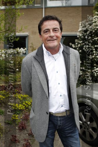Laren 19 april 2010
Presentatie boek en de 85 e verjaardag van Johnny Kraaijkamp sr in het Rosa Spier huis.
Peter Smulders bv