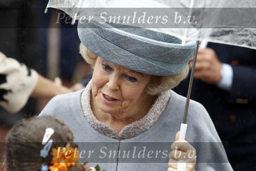 Wemeldinge/Middelburg  30 april 2010
Koningin Beatrix Prins Willem Alexander Prinses Maxima Prins Friso Prinses mabel Wisse Smit Prins Constantijn Prinses laurentien Pieter v Vollenhoven Prinses Margriet Prins Bernhard jr en Prinses Annette Prins Pieter Christiaan Prinses Anita Prins Floris en Prinses Aimee vieren koninginnedag.
Peter Smulders bv