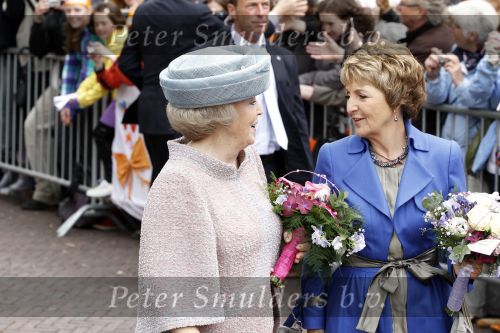 Wemeldinge/Middelburg  30 april 2010
Koningin Beatrix Prins Willem Alexander Prinses Maxima Prins Friso Prinses mabel Wisse Smit Prins Constantijn Prinses laurentien Pieter v Vollenhoven Prinses Margriet Prins Bernhard jr en Prinses Annette Prins Pieter Christiaan Prinses Anita Prins Floris en Prinses Aimee vieren koninginnedag.
Peter Smulders bv