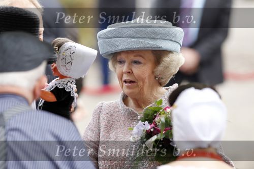 Wemeldinge/Middelburg  30 april 2010
Koningin Beatrix Prins Willem Alexander Prinses Maxima Prins Friso Prinses mabel Wisse Smit Prins Constantijn Prinses laurentien Pieter v Vollenhoven Prinses Margriet Prins Bernhard jr en Prinses Annette Prins Pieter Christiaan Prinses Anita Prins Floris en Prinses Aimee vieren koninginnedag.
Peter Smulders bv