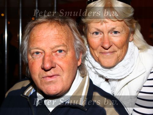 Weert, 19 April 2010
Johnny Hoes 93 jaar Feest bij Golden Tulip Hotel
Met veel bekende Nederlandstalige artiesten
Koos Alberts met zijn vrouw Joke Alberts
Foto Peter Smulders