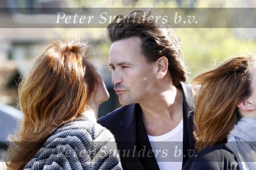 Abcoude 22 april 2010
Opening nieuwe pand Marco Borsato in Abcoude. Leontien Borsato  ontmoet Nicole en Jorgos haar ex vriend
Peter Smulders bv
