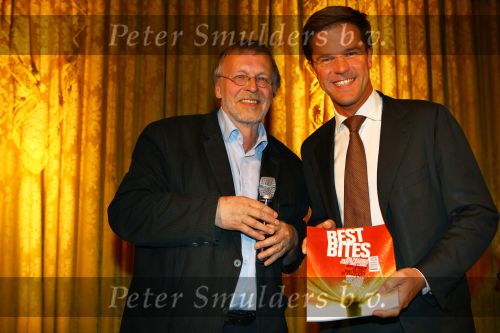 Amsterdam,24 April 2010
Amstel Hotel
Lancering van de gezamelijke Uitgevers, het blad BEST BITES
Mark Rutte met hoofdredacteur Rob v Vuure
Foto Peter Smulders BV