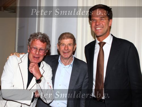Amsterdam,24 April 2010
Amstel Hotel
Lancering van de gezamelijke Uitgevers, het blad BEST BITES
Mark Rutte samen met Frits Barend, Jan des Bouvrie en....
Foto Peter Smulders BV