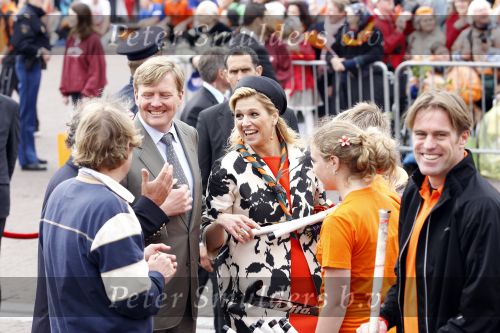 Wemeldinge/Middelburg  30 april 2010
Koningin Beatrix Prins Willem Alexander Prinses Maxima Prins Friso Prinses mabel Wisse Smit Prins Constantijn Prinses laurentien Pieter v Vollenhoven Prinses Margriet Prins Bernhard jr en Prinses Annette Prins Pieter Christiaan Prinses Anita Prins Floris en Prinses Aimee vieren koninginnedag.
Peter Smulders bv