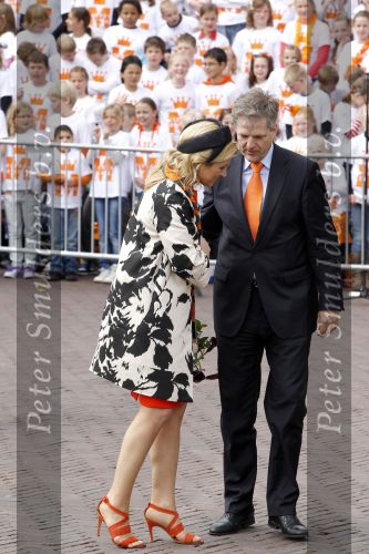 Wemeldinge/Middelburg  30 april 2010
Koningin Beatrix Prins Willem Alexander Prinses Maxima Prins Friso Prinses mabel Wisse Smit Prins Constantijn Prinses laurentien Pieter v Vollenhoven Prinses Margriet Prins Bernhard jr en Prinses Annette Prins Pieter Christiaan Prinses Anita Prins Floris en Prinses Aimee vieren koninginnedag.
Peter Smulders bv