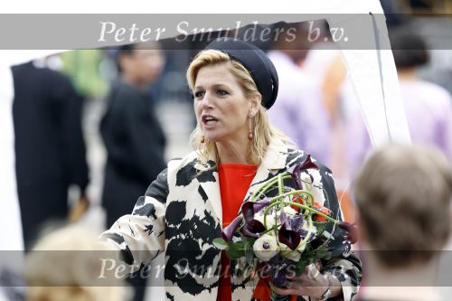 Wemeldinge/Middelburg  30 april 2010
Koningin Beatrix Prins Willem Alexander Prinses Maxima Prins Friso Prinses mabel Wisse Smit Prins Constantijn Prinses laurentien Pieter v Vollenhoven Prinses Margriet Prins Bernhard jr en Prinses Annette Prins Pieter Christiaan Prinses Anita Prins Floris en Prinses Aimee vieren koninginnedag.
Peter Smulders bv
