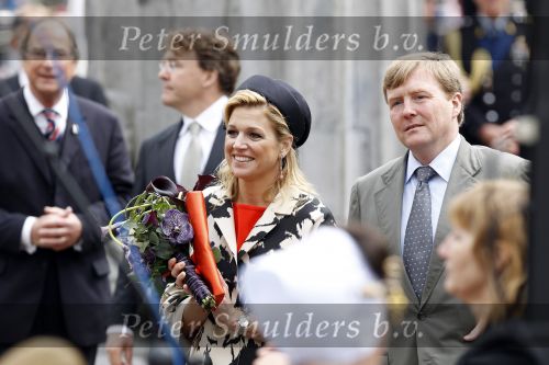 Wemeldinge/Middelburg  30 april 2010
Koningin Beatrix Prins Willem Alexander Prinses Maxima Prins Friso Prinses mabel Wisse Smit Prins Constantijn Prinses laurentien Pieter v Vollenhoven Prinses Margriet Prins Bernhard jr en Prinses Annette Prins Pieter Christiaan Prinses Anita Prins Floris en Prinses Aimee vieren koninginnedag.
Peter Smulders bv