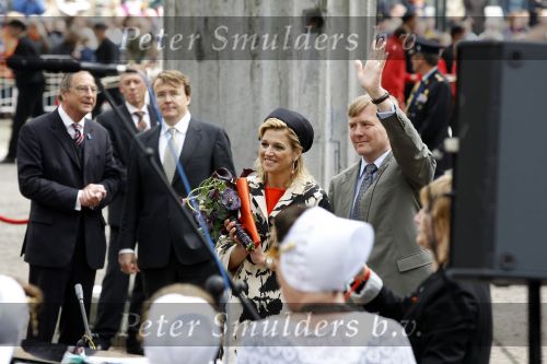 Wemeldinge/Middelburg  30 april 2010
Koningin Beatrix Prins Willem Alexander Prinses Maxima Prins Friso Prinses mabel Wisse Smit Prins Constantijn Prinses laurentien Pieter v Vollenhoven Prinses Margriet Prins Bernhard jr en Prinses Annette Prins Pieter Christiaan Prinses Anita Prins Floris en Prinses Aimee vieren koninginnedag.
Peter Smulders bv