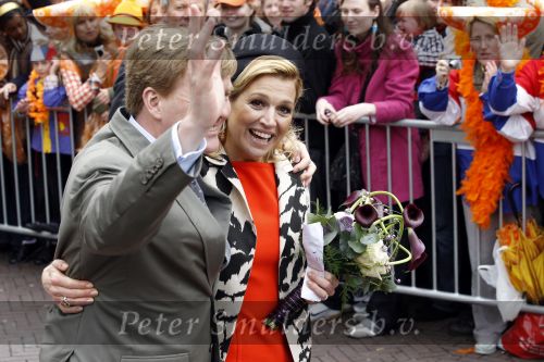 Wemeldinge/Middelburg  30 april 2010
Koningin Beatrix Prins Willem Alexander Prinses Maxima Prins Friso Prinses mabel Wisse Smit Prins Constantijn Prinses laurentien Pieter v Vollenhoven Prinses Margriet Prins Bernhard jr en Prinses Annette Prins Pieter Christiaan Prinses Anita Prins Floris en Prinses Aimee vieren koninginnedag.
Peter Smulders bv