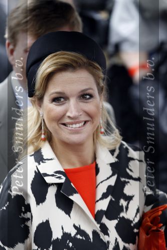 Wemeldinge/Middelburg  30 april 2010
Koningin Beatrix Prins Willem Alexander Prinses Maxima Prins Friso Prinses mabel Wisse Smit Prins Constantijn Prinses laurentien Pieter v Vollenhoven Prinses Margriet Prins Bernhard jr en Prinses Annette Prins Pieter Christiaan Prinses Anita Prins Floris en Prinses Aimee vieren koninginnedag.
Peter Smulders bv