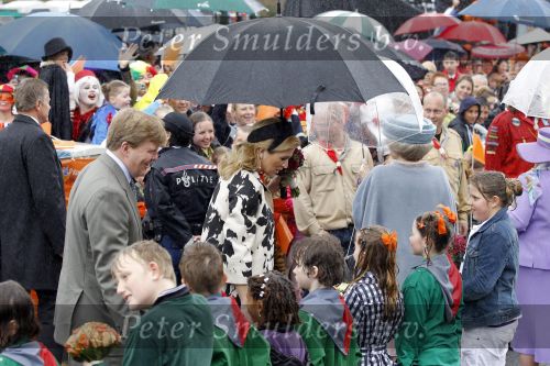 Wemeldinge/Middelburg  30 april 2010
Koningin Beatrix Prins Willem Alexander Prinses Maxima Prins Friso Prinses mabel Wisse Smit Prins Constantijn Prinses laurentien Pieter v Vollenhoven Prinses Margriet Prins Bernhard jr en Prinses Annette Prins Pieter Christiaan Prinses Anita Prins Floris en Prinses Aimee vieren koninginnedag.
Peter Smulders bv